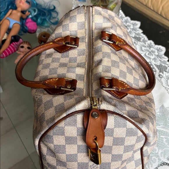 Louis Vuitton  Bag - Picture 9 of 16